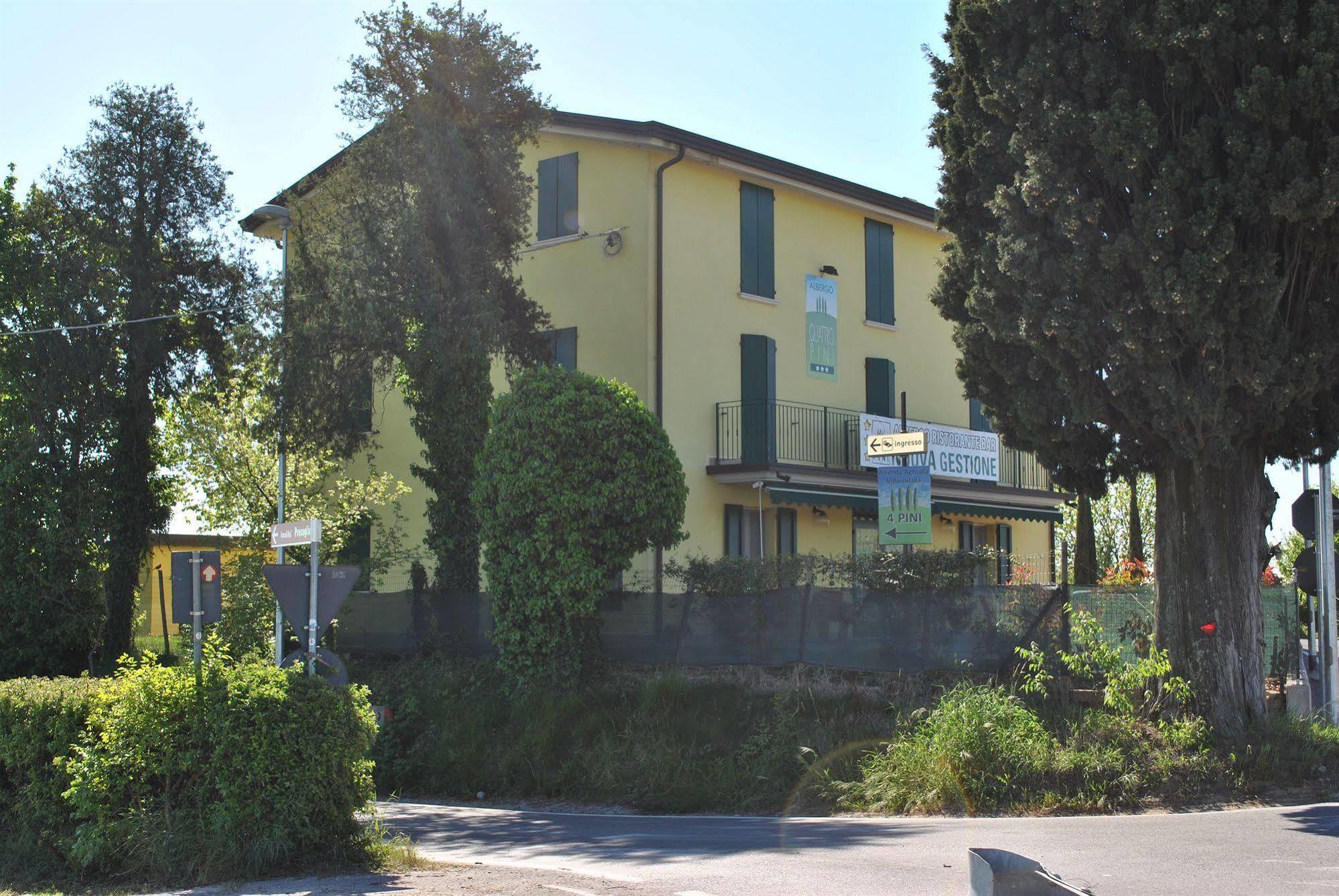 Albergo Quattro Pini San Martino della Battaglia Exterior foto