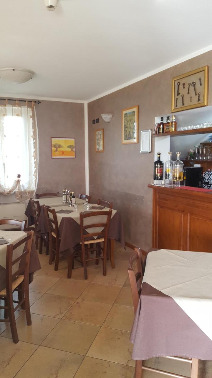 Albergo Quattro Pini San Martino della Battaglia Exterior foto