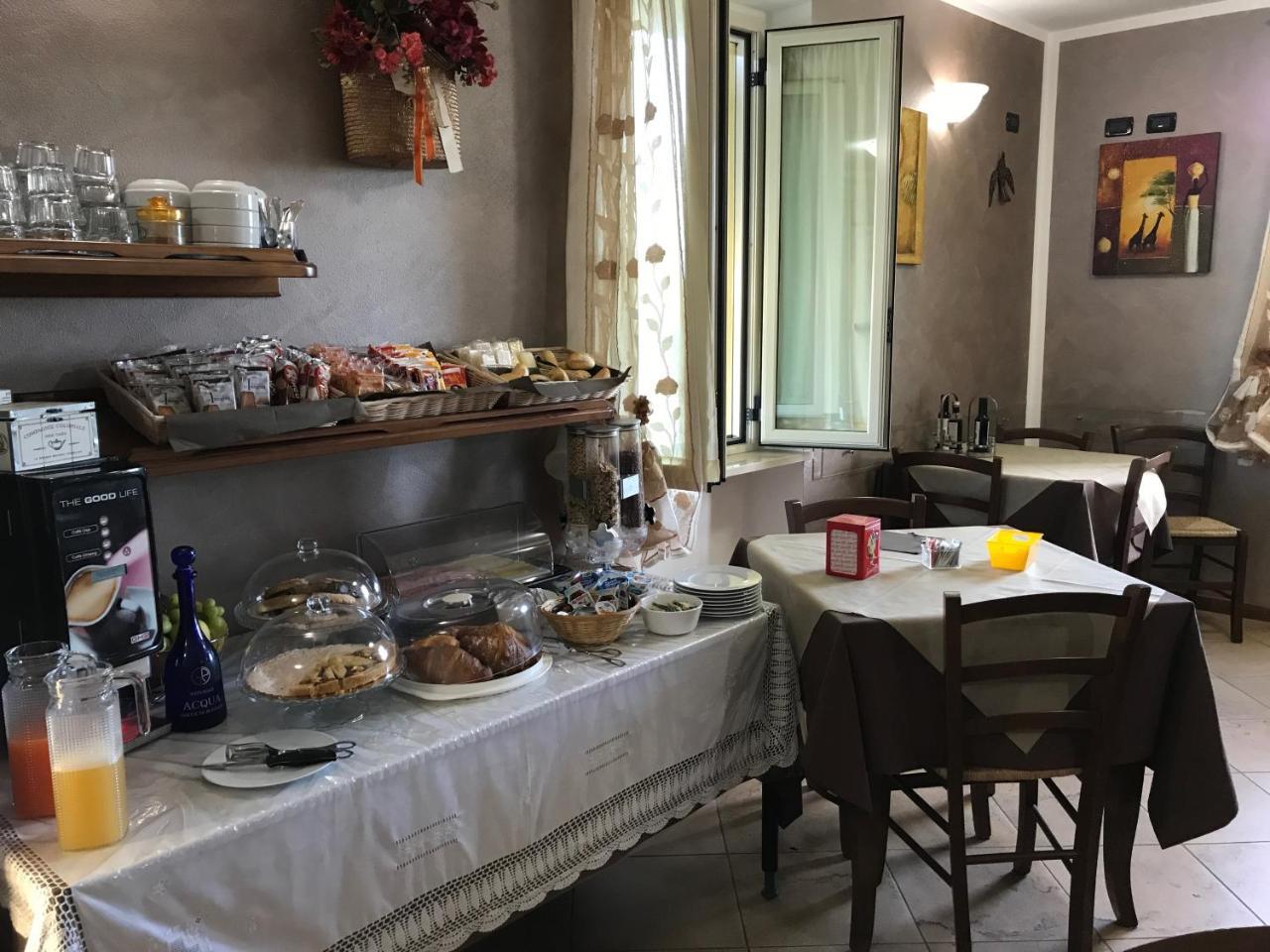 Albergo Quattro Pini San Martino della Battaglia Exterior foto